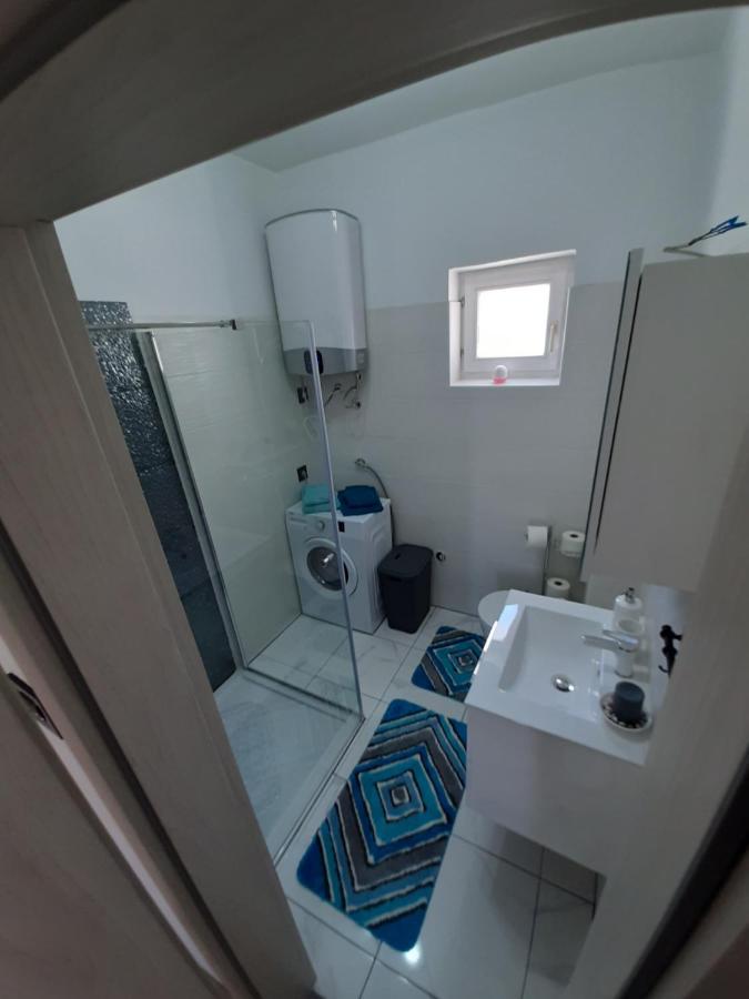 Ferienhaus Karlo Pridraga エクステリア 写真